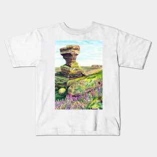 The Salt Cellar, Peak District National Park, Derbyshire. Kids T-Shirt